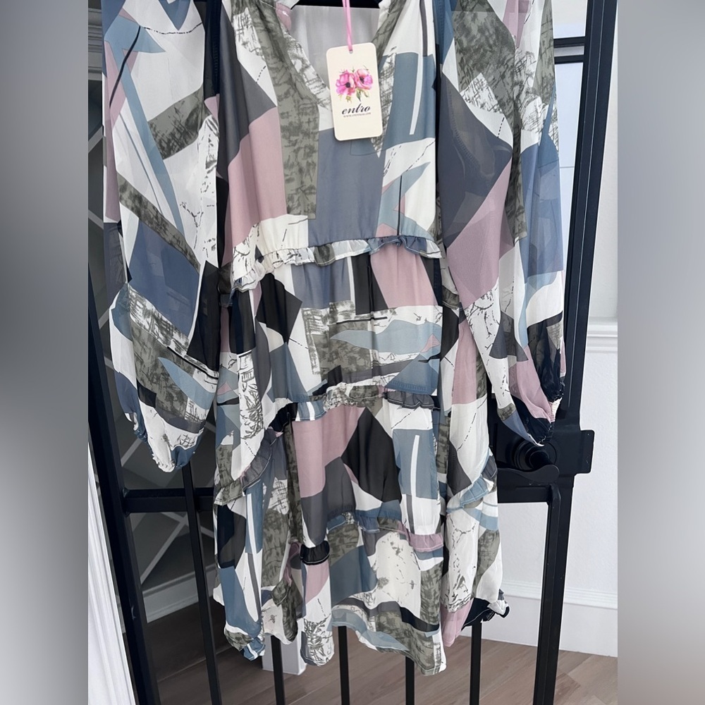 Entro Fun Gray Abstract Dress - Picture 5 of 7